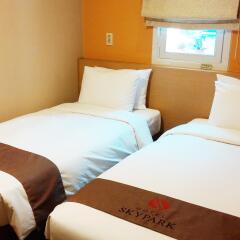 HOTEL SKYPARK Myeongdong II комната для гостей
