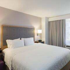 Отель Hampton Inn Manhattan/Times Square South США, Нью-Йорк - отзывы, цены и фото номеров - забронировать отель Hampton Inn Manhattan/Times Square South онлайн комната для гостей фото 4