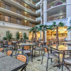 Отель Embassy Suites by Hilton Convention Center Las Vegas США, Лас-Вегас - отзывы, цены и фото номеров - забронировать отель Embassy Suites by Hilton Convention Center Las Vegas онлайн питание фото 2