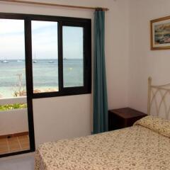 Отель Hostal Talamanca комната для гостей фото 2