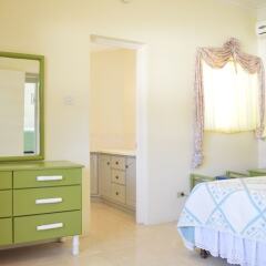 Отель Sea Grove Villa удобства в номере