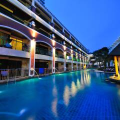 Отель Karon Sea Sands Resort & Spa бассейн