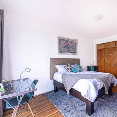 Апартаменты Luxury Balcony Apartments - FREE Parking & Netflix - Family Friendly Мехико удобства в номере