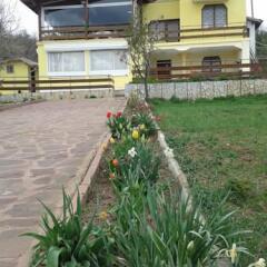 Отель Guest House Megas парковка