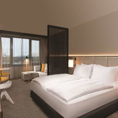Adina Apartment Hotel Frankfurt Westend комната для гостей