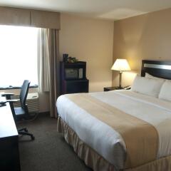 Отель Holiday Inn LaGuardia Airport США, Нью-Йорк - отзывы, цены и фото номеров - забронировать отель Holiday Inn LaGuardia Airport онлайн комната для гостей