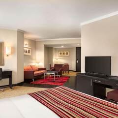 Отель Ramada Plaza Дубай фото 4