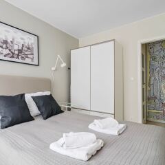 Отель Krucza Central Warsaw Apartment Польша, Варшава - отзывы, цены и фото номеров - забронировать отель Krucza Central Warsaw Apartment онлайн комната для гостей