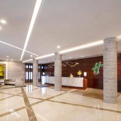 Отель Holiday Inn Shanghai Hongqiao Central интерьер отеля