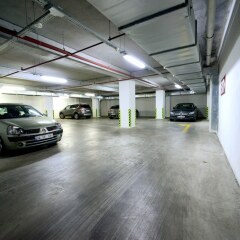 Отель Holiday Inn Express Istanbul Altunizade парковка