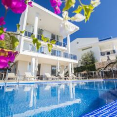 Villa Horizon by Akdenizvillam Турция, Калкан - отзывы, цены и фото номеров - забронировать отель Villa Horizon by Akdenizvillam онлайн бассейн