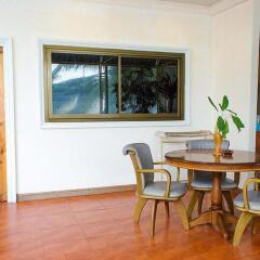 Отель Baan Natacha Beachfront Guesthouse в номере