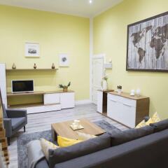 Апартаменты Forever Young Apartments Puerta del Sol комната для гостей фото 5