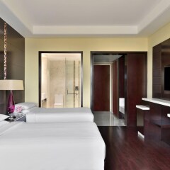 Jaipur Marriott Hotel комната для гостей