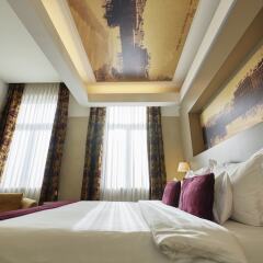 Opera Hotel & Spa сейф в номере