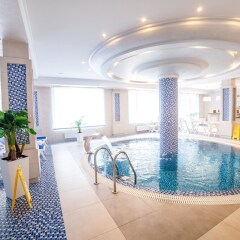 Green Park Hotel бассейн