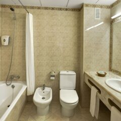 Отель Paladim & Alagoamar Португалия, Албуфейра - отзывы, цены и фото номеров - забронировать отель Paladim & Alagoamar онлайн ванная