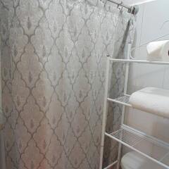 Отель Capital O Suites Viveros de Coyoacan Мексика, Мехико - отзывы, цены и фото номеров - забронировать отель Capital O Suites Viveros de Coyoacan онлайн ванная фото 2