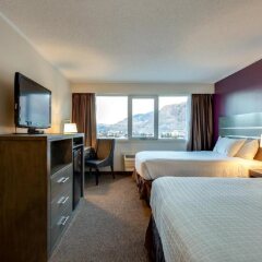 Отель Thompson Hotel & Conference Center Канада, Камлупс - отзывы, цены и фото номеров - забронировать отель Thompson Hotel & Conference Center онлайн комната для гостей фото 2