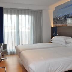 Hotel Blue Coruña комната для гостей