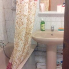 Гостиница Hostel Len Inn2 в Москве отзывы, цены и фото номеров - забронировать гостиницу Hostel Len Inn2 онлайн Москва ванная