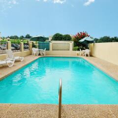 Отель Econo Lodge Vicksburg бассейн