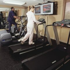 Отель Radisson Suites Tucson фитнесс-зал фото 2