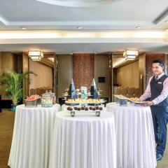 Отель Novotel Bangkok On Siam Square