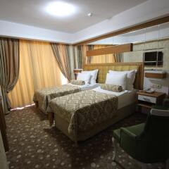 Grand Corner Boutique Hotel сейф в номере