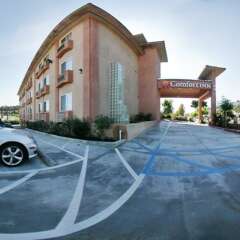 Отель Comfort Inn Monterey Park Монтерей-Парк парковка