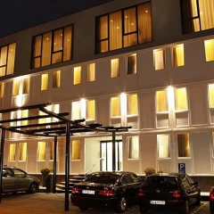 Отель Centro Hotel Ayun Германия, Кёльн - 2 отзыва об отеле, цены и фото номеров - забронировать отель Centro Hotel Ayun онлайн парковка