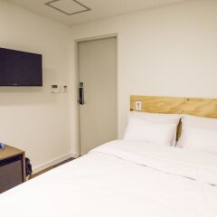 Step Inn Myeongdong 2 - Hostel Сеул комната для гостей фото 4