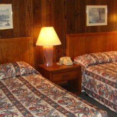Отель Shiva's Travelers Lodge США, Ниагара-Фолс - отзывы, цены и фото номеров - забронировать отель Shiva's Travelers Lodge онлайн комната для гостей фото 5