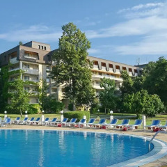 Hotel Lotos - Riviera Holiday Resort бассейн
