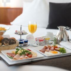 Отель Crowne Plaza Zürich в номере фото 2