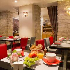 Hotel Des Arts Paris Montmartre питание