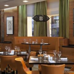 Отель Crowne Plaza London Kensington питание фото 2
