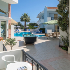 Апартаменты Athena Apartments балкон
