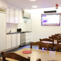 Отель 2GO4 Quality Hostel Grand Place Бельгия, Брюссель - отзывы, цены и фото номеров - забронировать отель 2GO4 Quality Hostel Grand Place онлайн питание фото 2