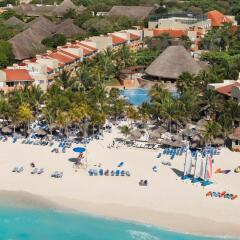 Отель Viva Wyndham Azteca Плая-дель-Кармен пляж