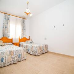 Отель Villa Bennecke Anastasia Ориуэла детские мероприятия