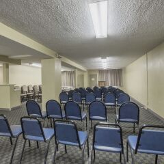Отель Red Roof Inn Meridian