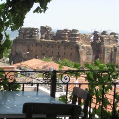 Odyssey Guest House Турция, Дикили - отзывы, цены и фото номеров - забронировать отель Odyssey Guest House онлайн балкон