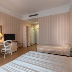 Hotel President комната для гостей фото 5