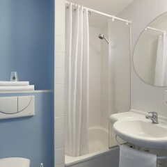 Отель B&B Hotel Leipzig-Nord Германия, Нордост - отзывы, цены и фото номеров - забронировать отель B&B Hotel Leipzig-Nord онлайн ванная