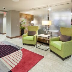 Отель Holiday Inn Express & Suites Bloomington - Mpls Arpt Area West Блумингтон интерьер отеля фото 2