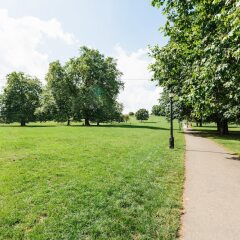 Отель Natural light and modern home in Primrose Hill Великобритания, Лондон - отзывы, цены и фото номеров - забронировать отель Natural light and modern home in Primrose Hill онлайн спортивное сооружение