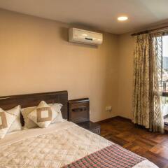 Отель Swayambhu Hotels and Apartments Непал, Катманду - отзывы, цены и фото номеров - забронировать отель Swayambhu Hotels and Apartments онлайн комната для гостей фото 4