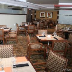 Отель Holiday Inn Columbus Downtown Capitol Square питание фото 2