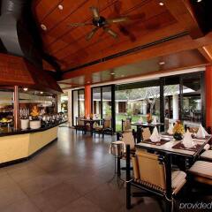 Отель Allamanda Laguna Phuket гостиничный бар